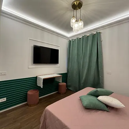 Atrium Regal Bed & Breakfast Rom