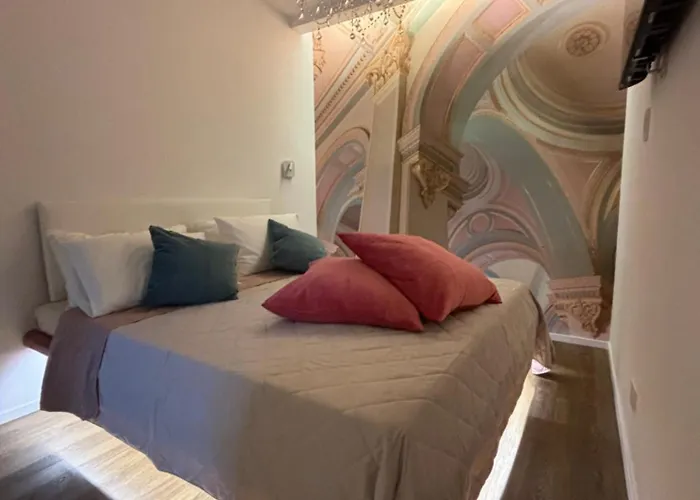 Atrium Regal Bed and Breakfast