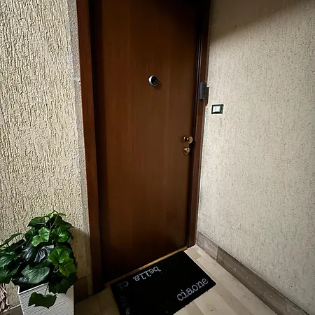 לינה וארוחת בוקר Atrium Regal